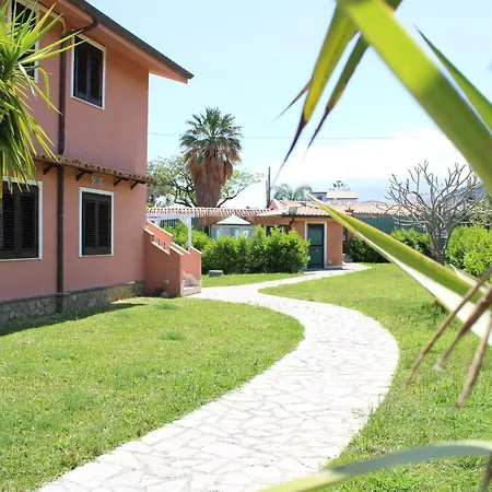 Villa Giuditta 特拉比亚